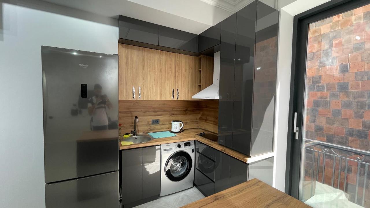 City Center Apartment 耶烈万 外观 照片