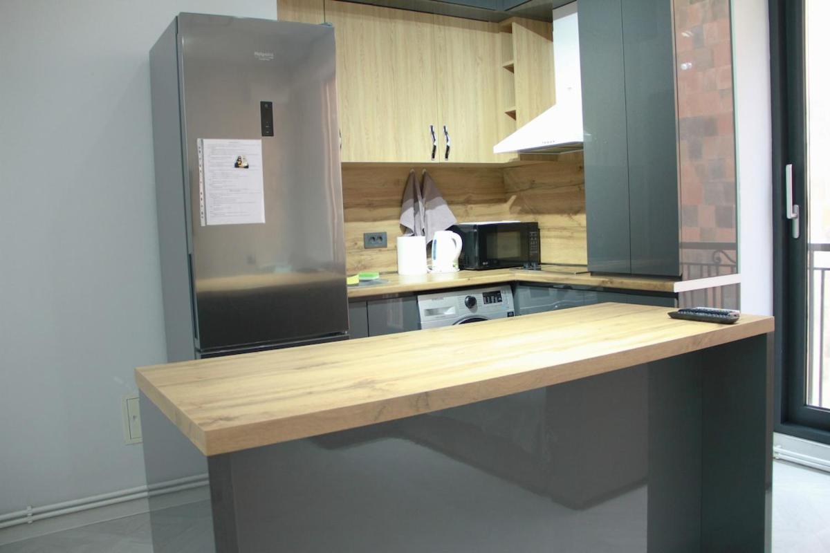 City Center Apartment 耶烈万 外观 照片